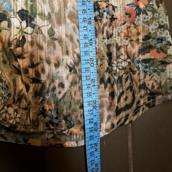 SARA MICHELLE FLORAL sheer women's med petite button top shimmery thread spring - Picture 13 of 13